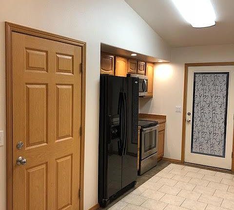 Entrance to kitchen