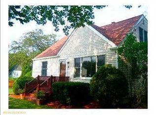 2 Mitton St, Portland, ME 04102