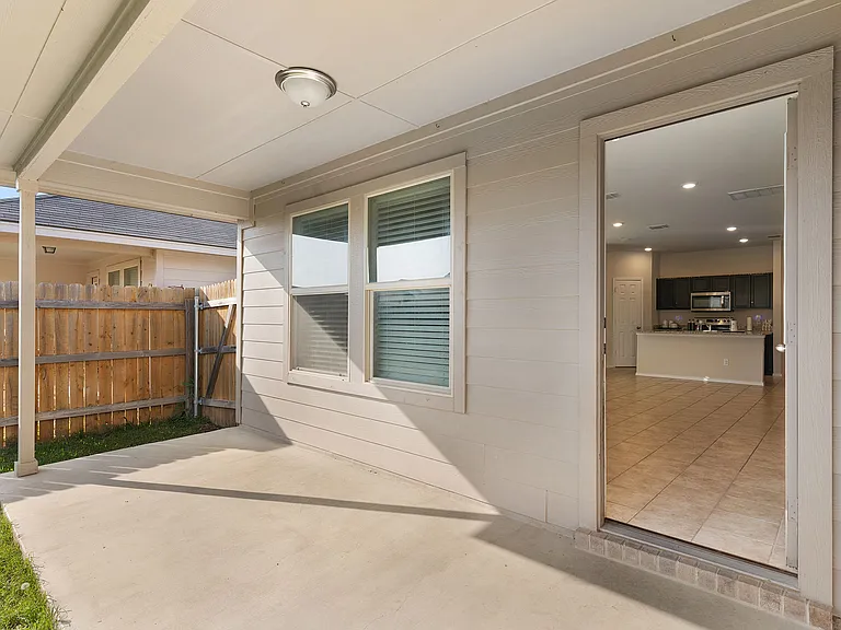6008 Amelia Earhart Blvd — Photo 19