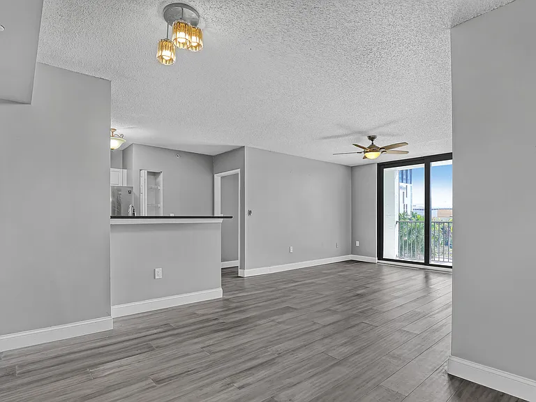 651 Okeechobee Blvd #403 — Photo 11
