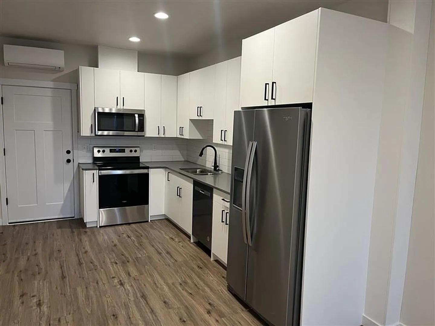 2229 Dejong Drive — Photo 4