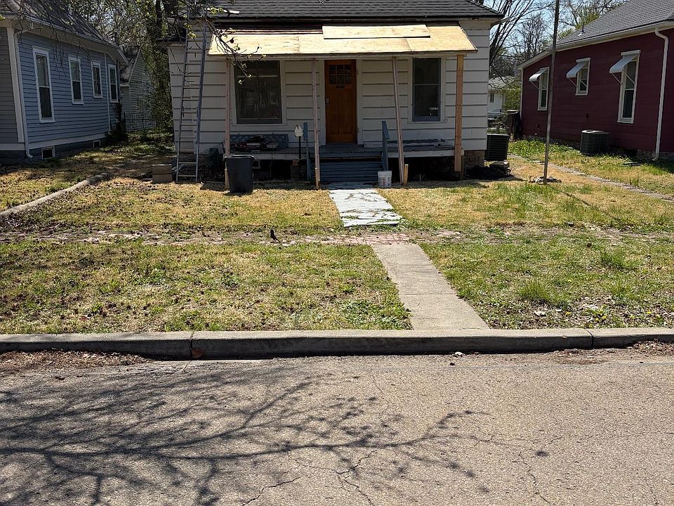 1st image of 1823 SW 2nd St