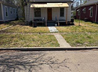 1823 SW 2nd St, Topeka, KS 66606
