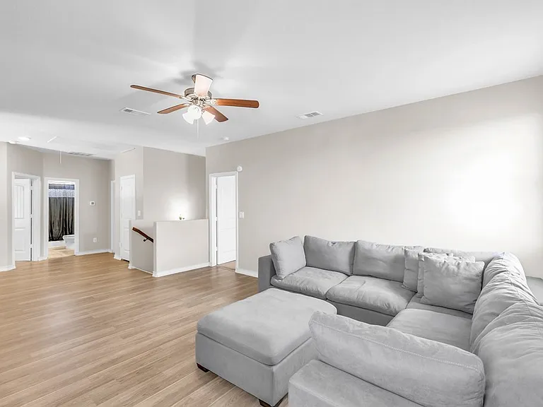 2313 Sky View Rd — Photo 25