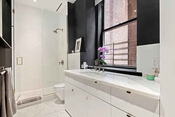 Sold by Corcoran | media 14