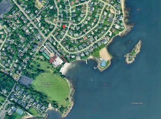 24 Windsor Oval, New Rochelle, NY 10805