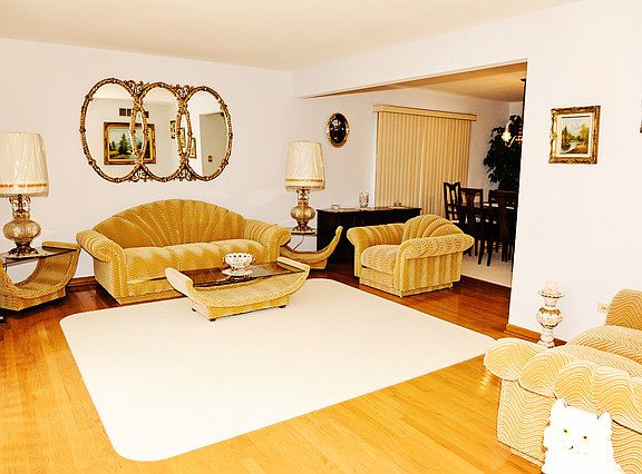 3rd image of 10718 E Doric Cir