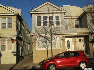 7825 83rd St, Ridgewood, NY 11385