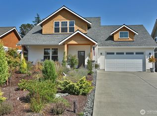 4967 Eagle Ridge Dr, Freeland, WA 98249