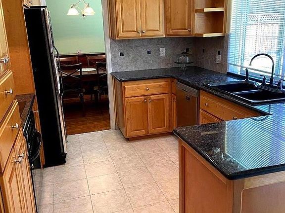 4th image of 3472 Cuesta Dr