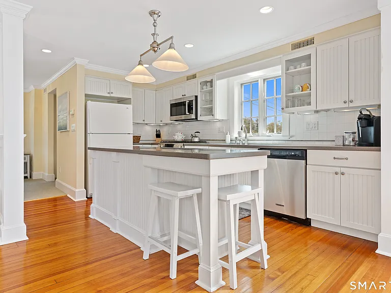 218 Totoket Rd — Photo 13