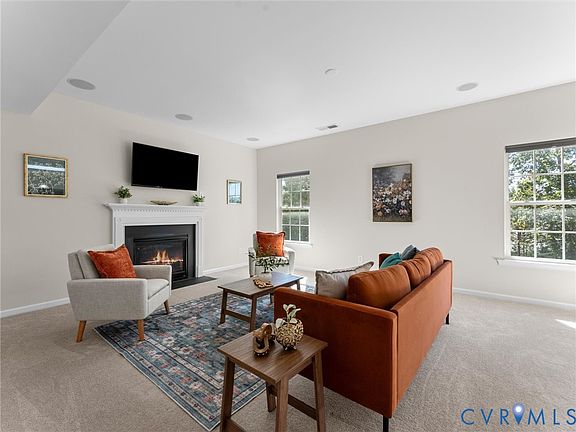 2nd image of 7884 Uplands Dr