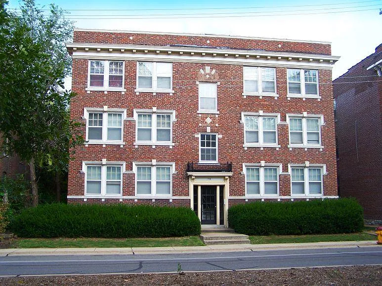 1 bed, 915 sqft, $950 — Photo 1