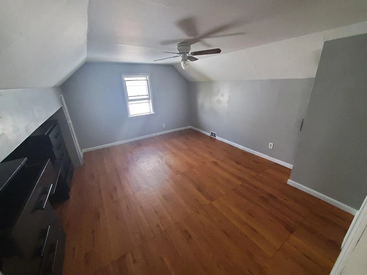 5239 Joseph St photo 1
