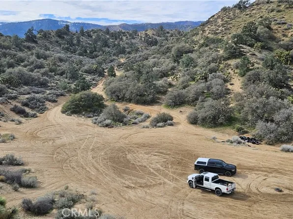 8243 Simson Rd, Pinon Hills, CA 92372