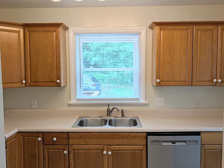 6596 Charles City Rd — Photo 9