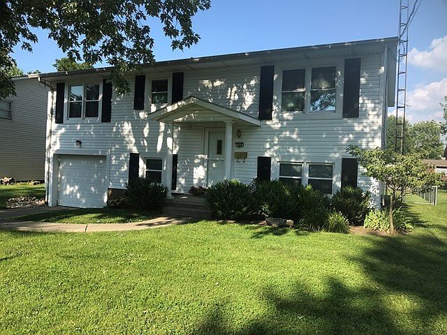 1st image of 404 Rosewood Dr