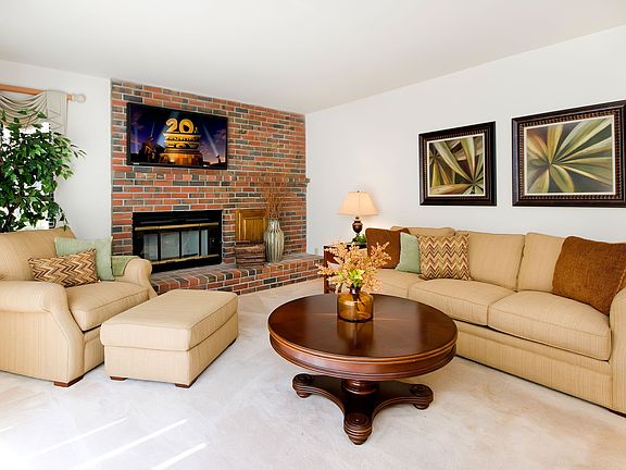 5th image of 1154 Copper Peak Ln