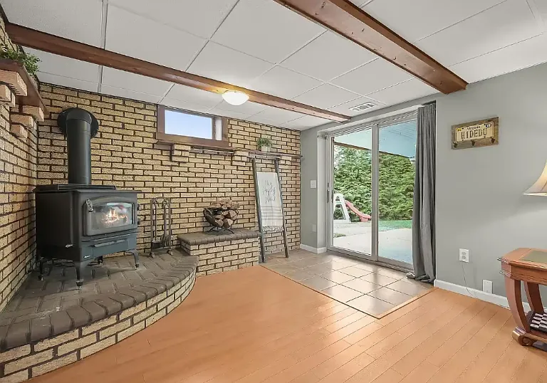 11 Denby Dr — Photo 8