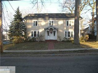 614 E Sunset Ln, East Lansing, MI 48823