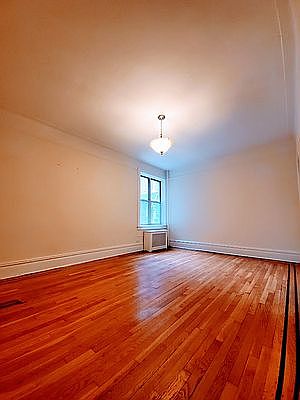 3rd image of 31-15 21st Ave APT 2N
