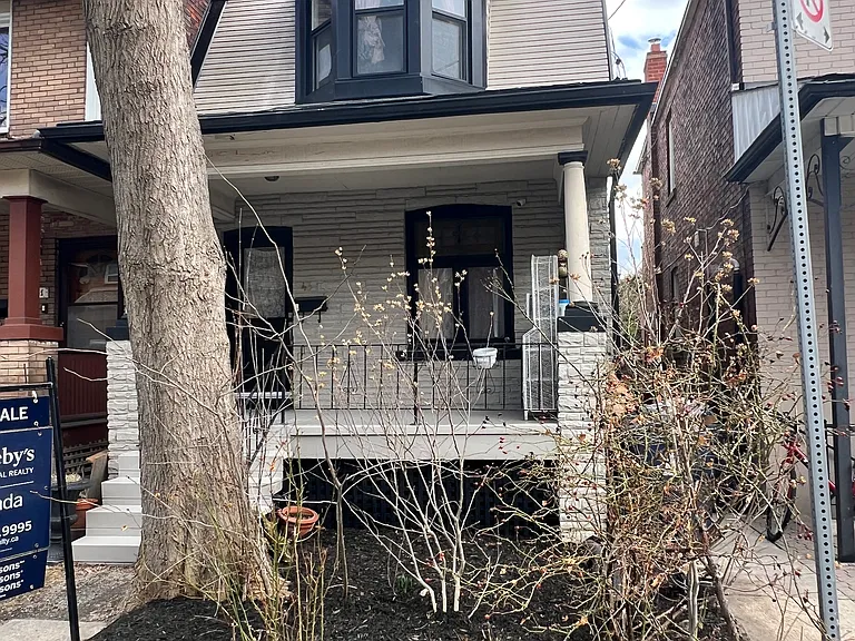 43 Burnfield Ave — Photo 1