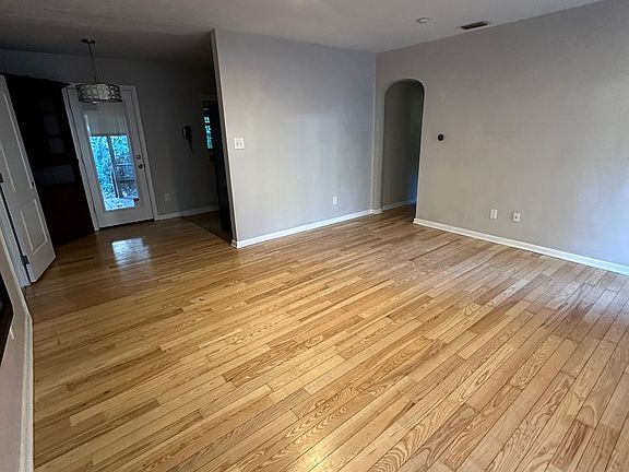 3rd image of 1203 Marys Dr