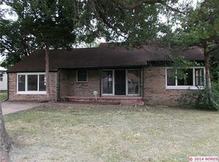 403 9th St, Claremore, OK 74017