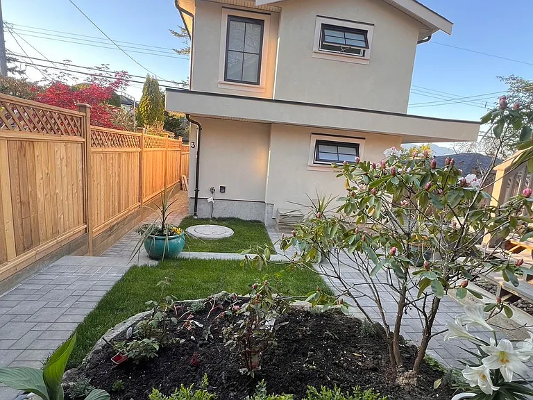 4167 W 12th Ave #LANEWAY HOUSE — Photo 9