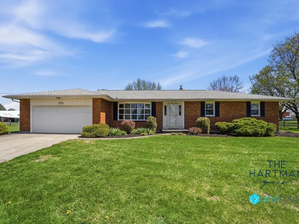 206 N Bickett Rd, Xenia, OH 45385