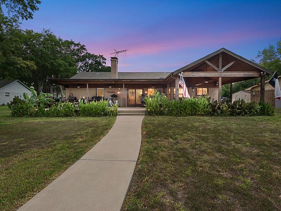 328PebbleBeachDr-19.jpg