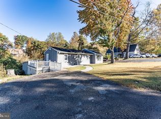 7822 Oak St, Manassas, VA