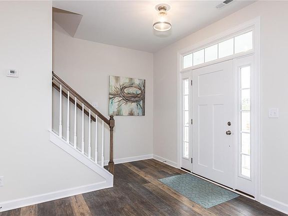 2nd image of 1432 Waltham Ln