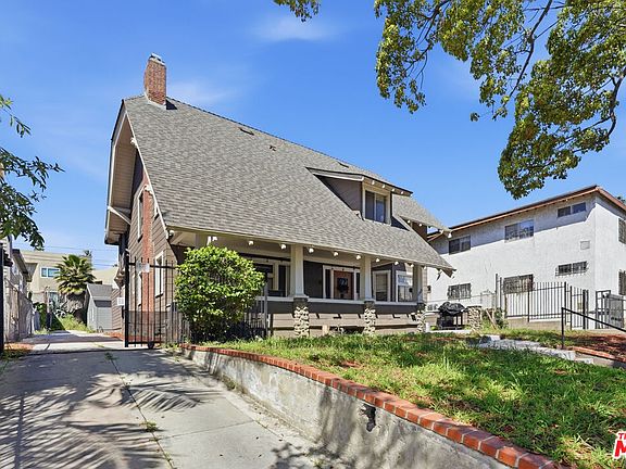 2nd image of 1959 S La Salle Ave