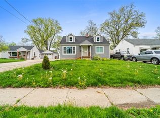 529 13th St, West Des Moines, IA 50265