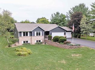 6847 Saladino Dr, Roscoe, IL