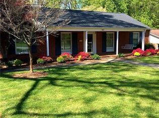 101 Rockview Ln, Morganton, NC 28655