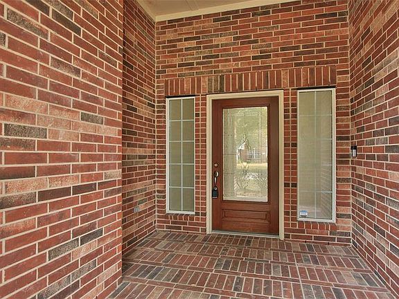 4th image of 15122 Blackburn Cove Ct