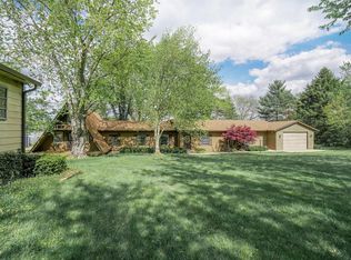 1097 Stuttgart Dr, Fayetteville, OH 45118