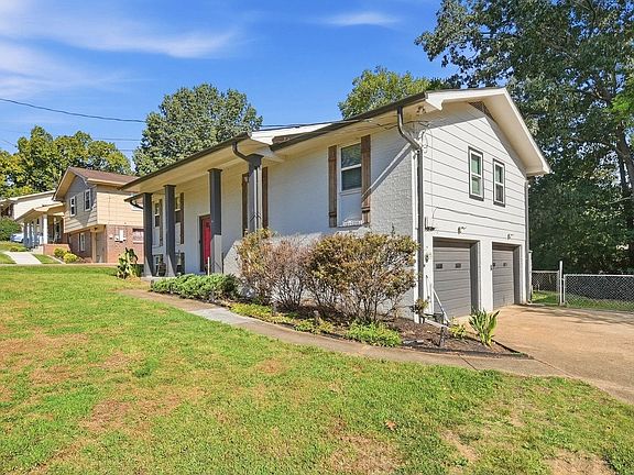 2nd image of 40 Ruth Ln