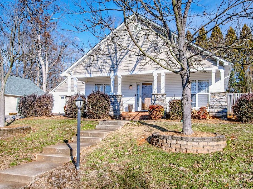 1st image of 148 Tarrington Dr