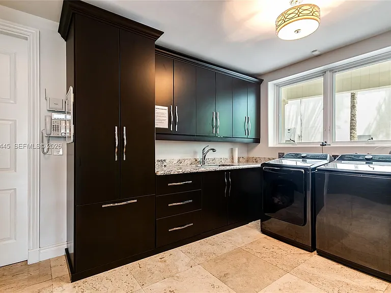 709 Idlewyld Dr — Photo 22