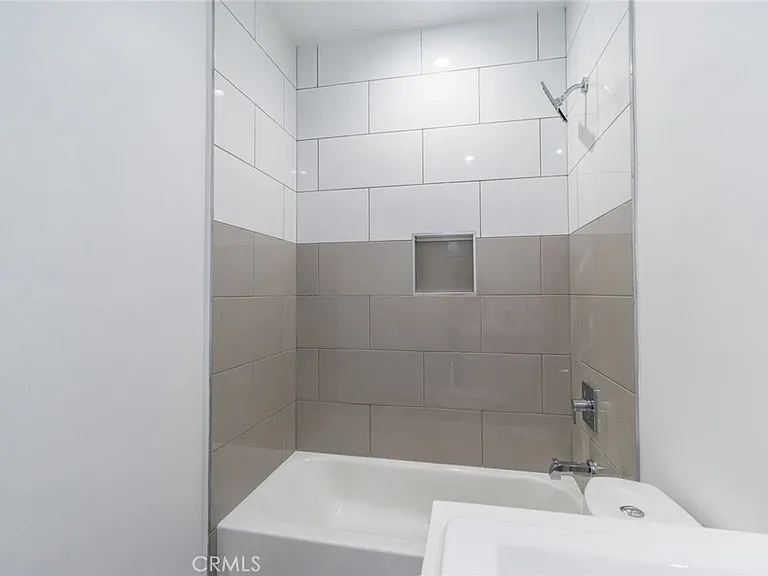 5148 Riverton Ave #5144 — Photo 26
