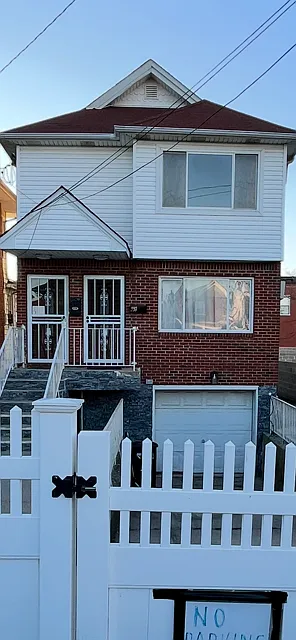 3 bed, 1200 sqft, $3,454 — Photo 4
