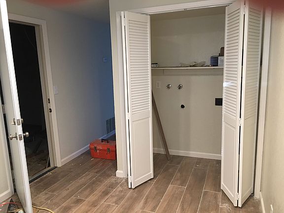 4th image of 7137 Menaul Ct