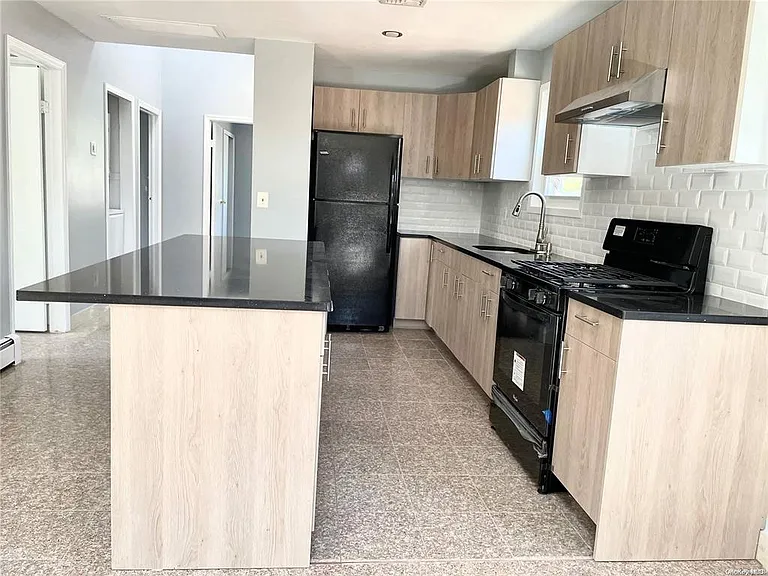 256-15 58th Ave #2 — Photo 7