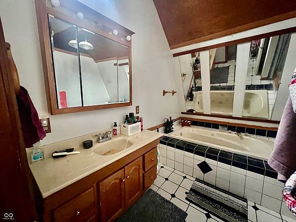 5th image of 8444 E State Road 56