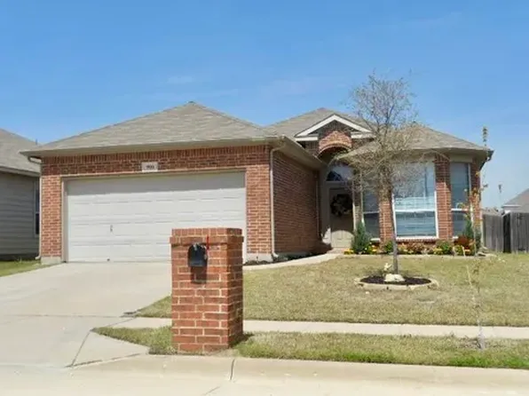 900 Poncho Ln, Haslet, TX 76052