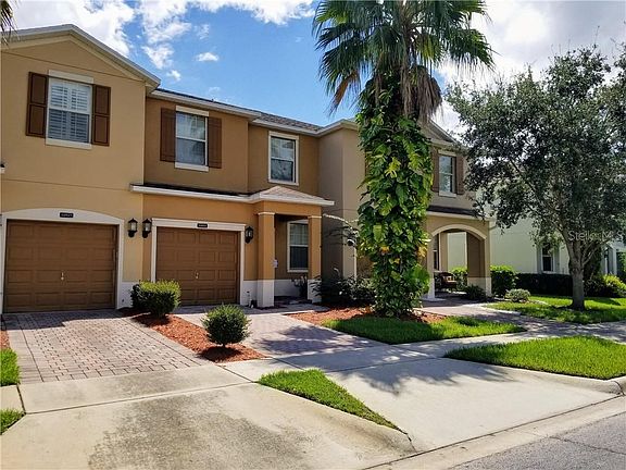 3rd image of 10931 Savannah Landing Cir