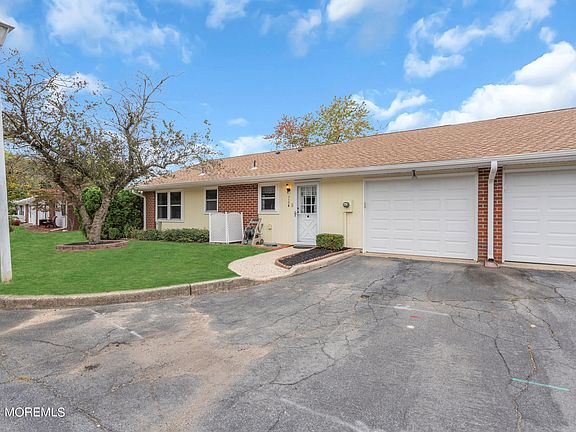 2nd image of 710B Dorchester Drive